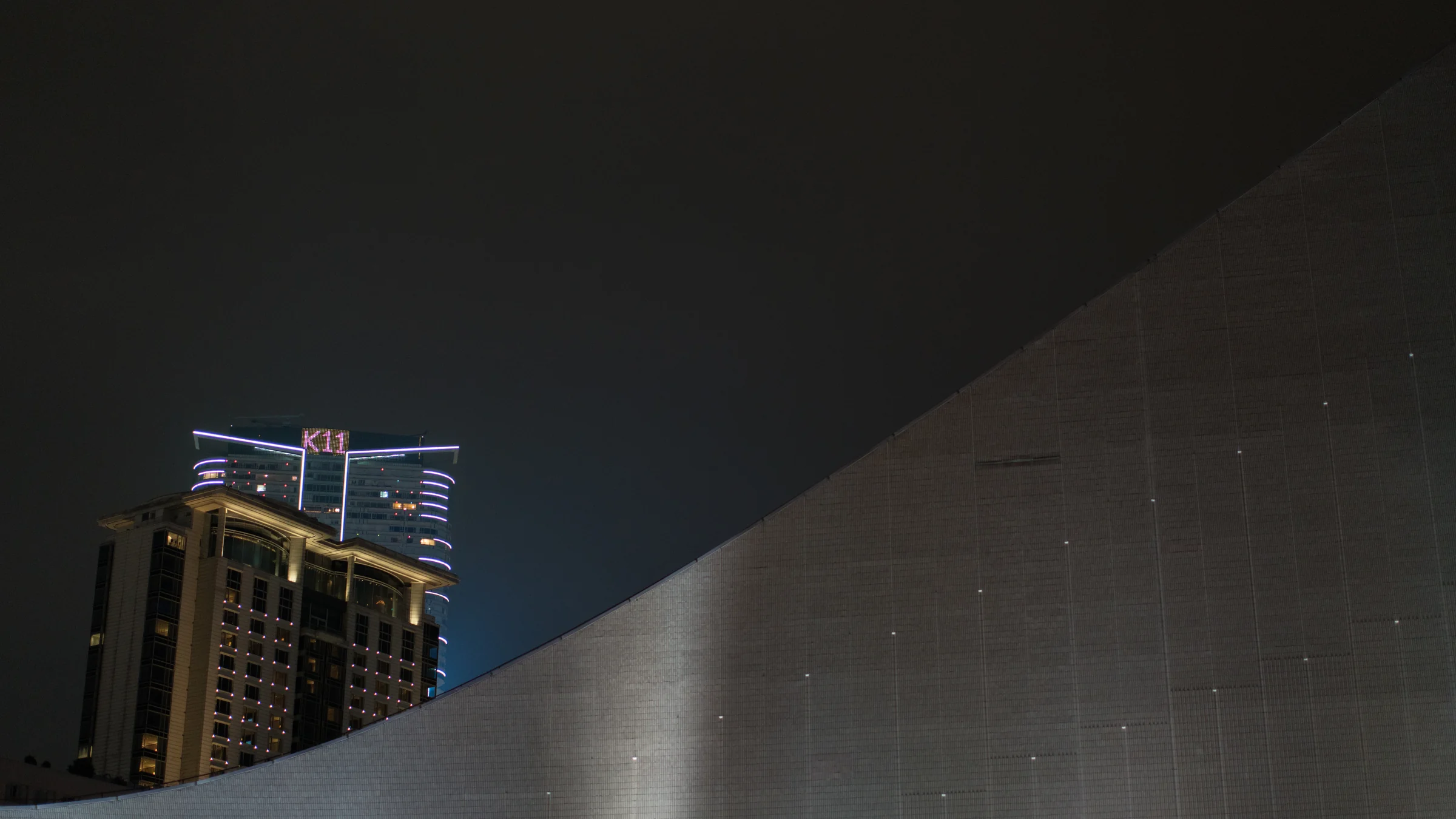 Hong Kong, photograph 5 of 10, by Sam Rose.