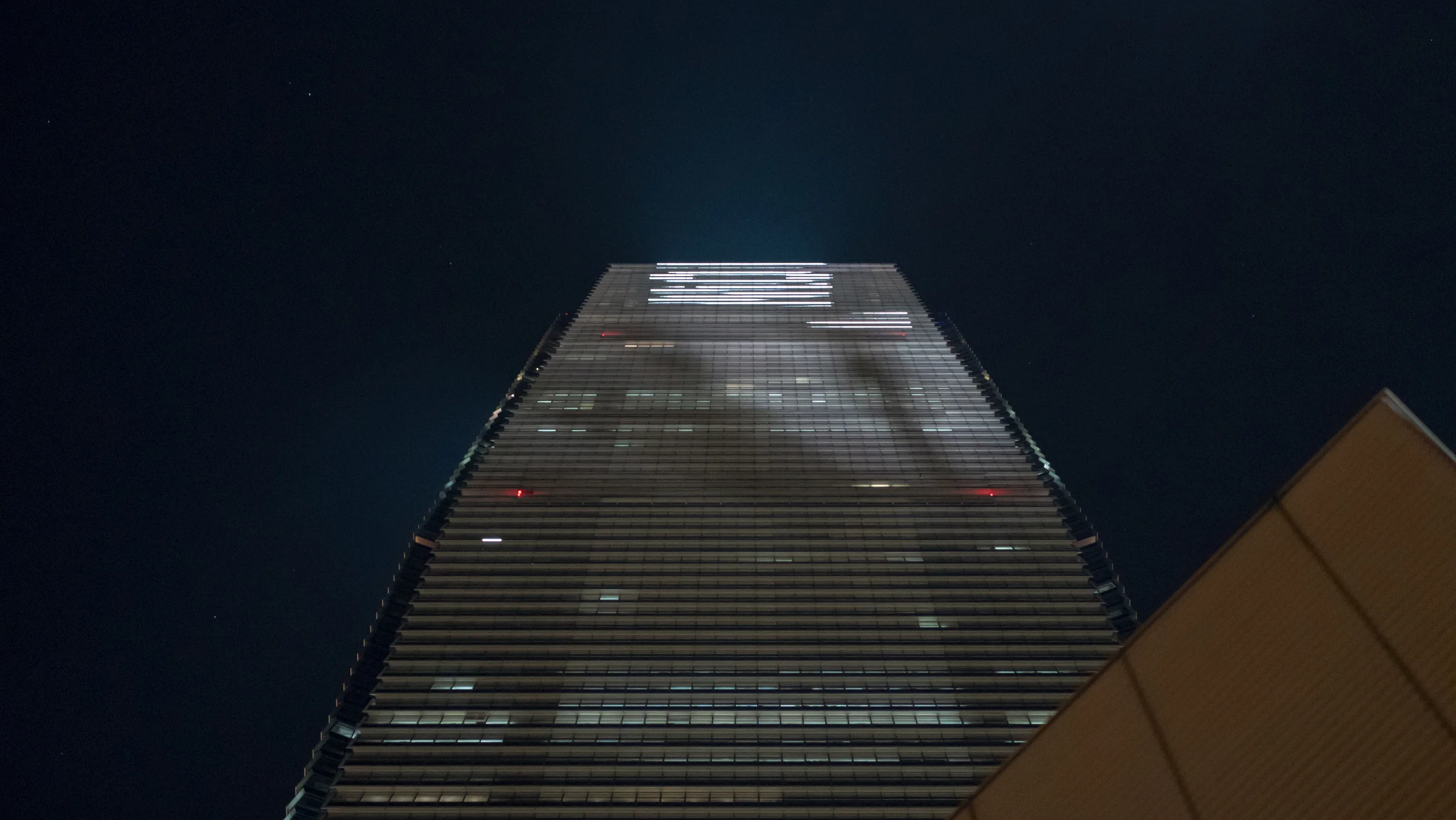 Hong Kong, photograph 2 of 10, by Sam Rose.