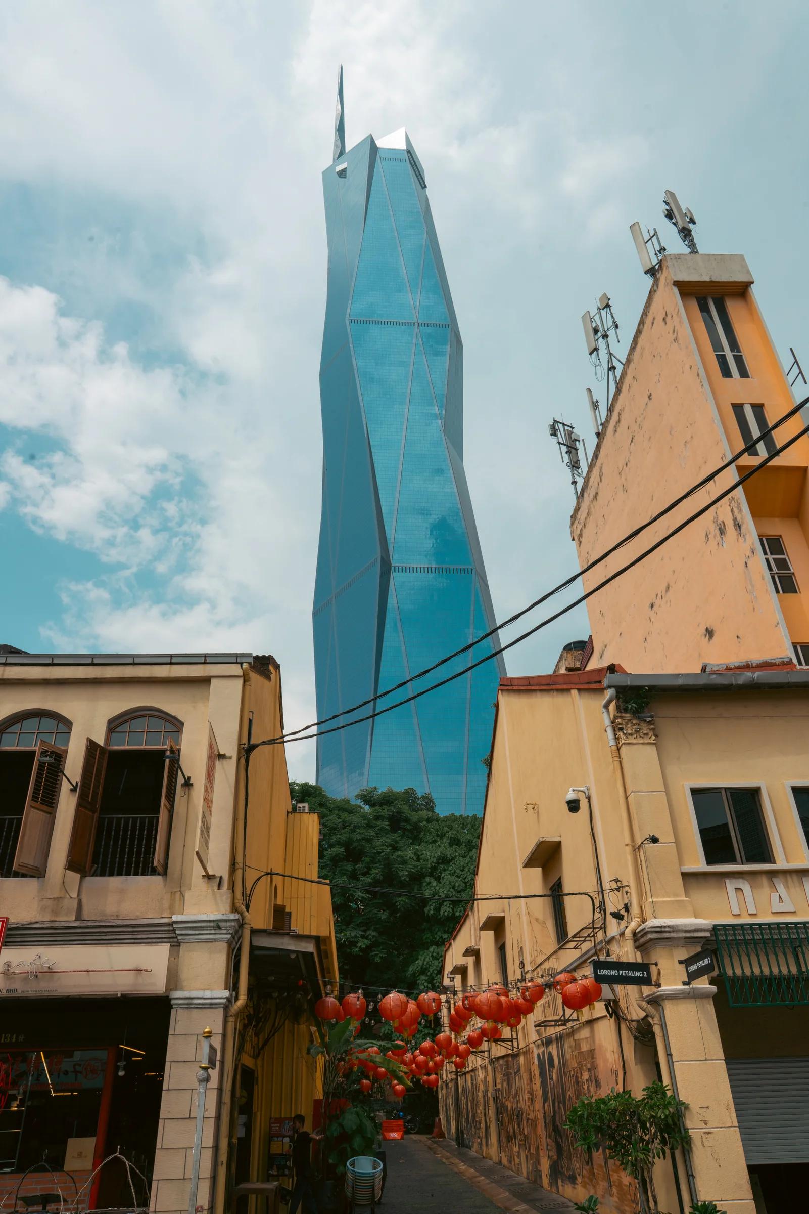 Kuala Lumpur, photograph 2 of 15, by Sam Rose.