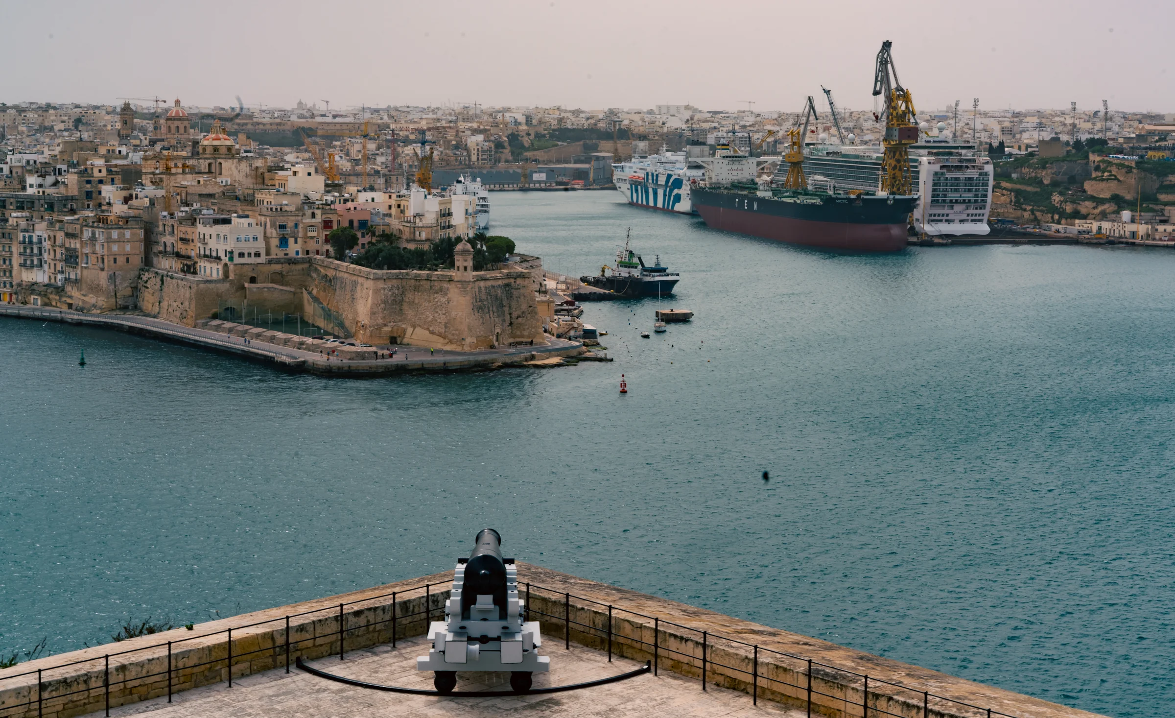 Malta, photograph 4 of 15, by Sam Rose.