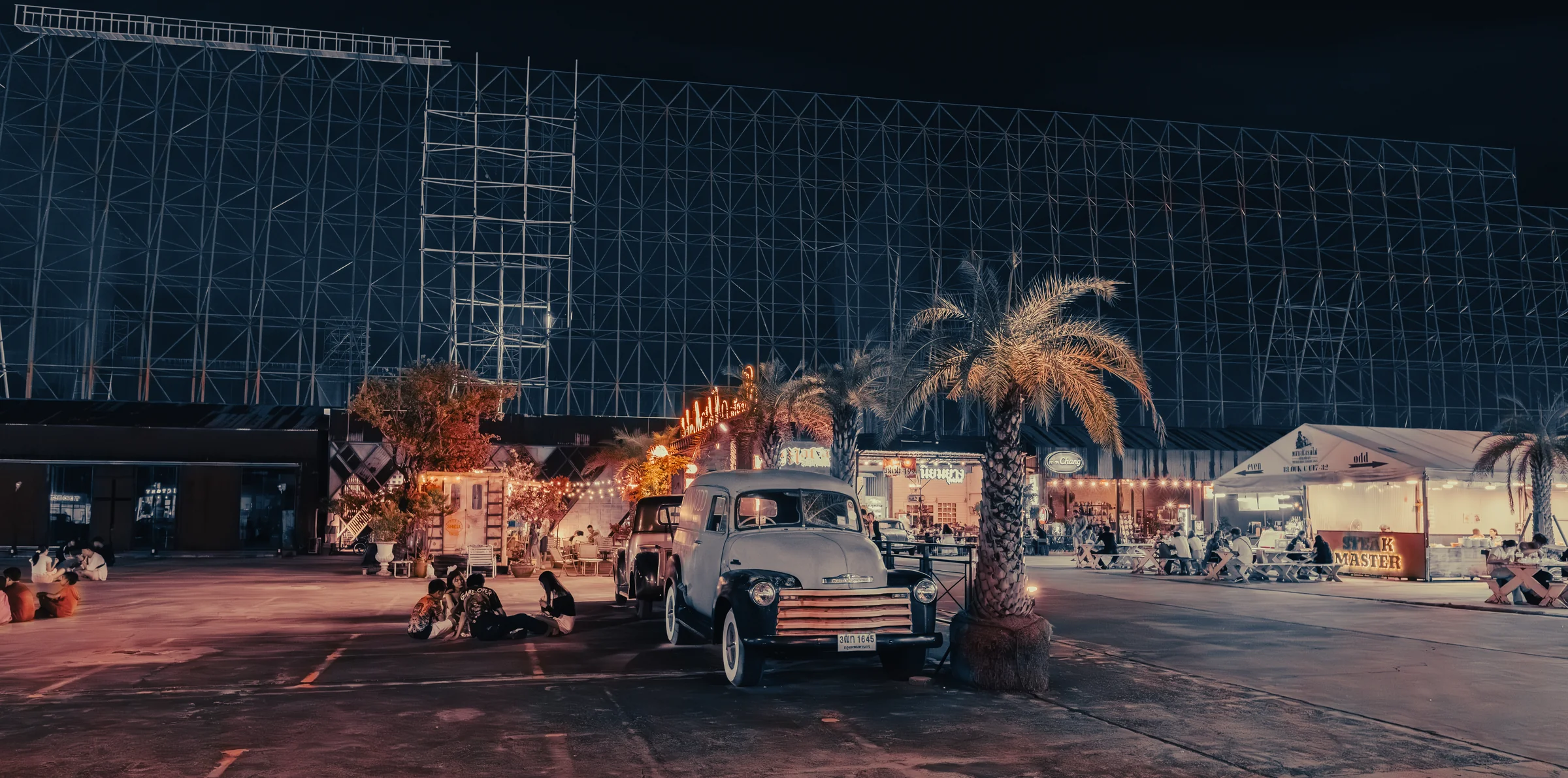 Thailand, photograph 8 of 10, by Sam Rose.